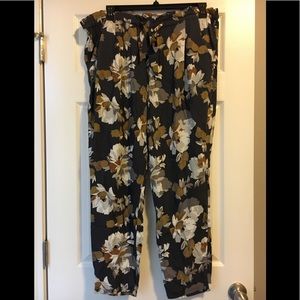 Old Navy Comfy floral pants